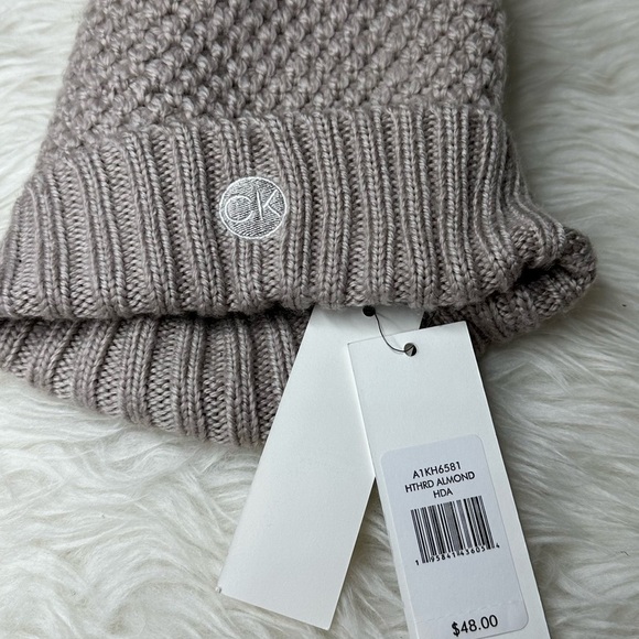 NWT Calvin Klein Women’s Basket Stitch Hat - Picture 6 of 7